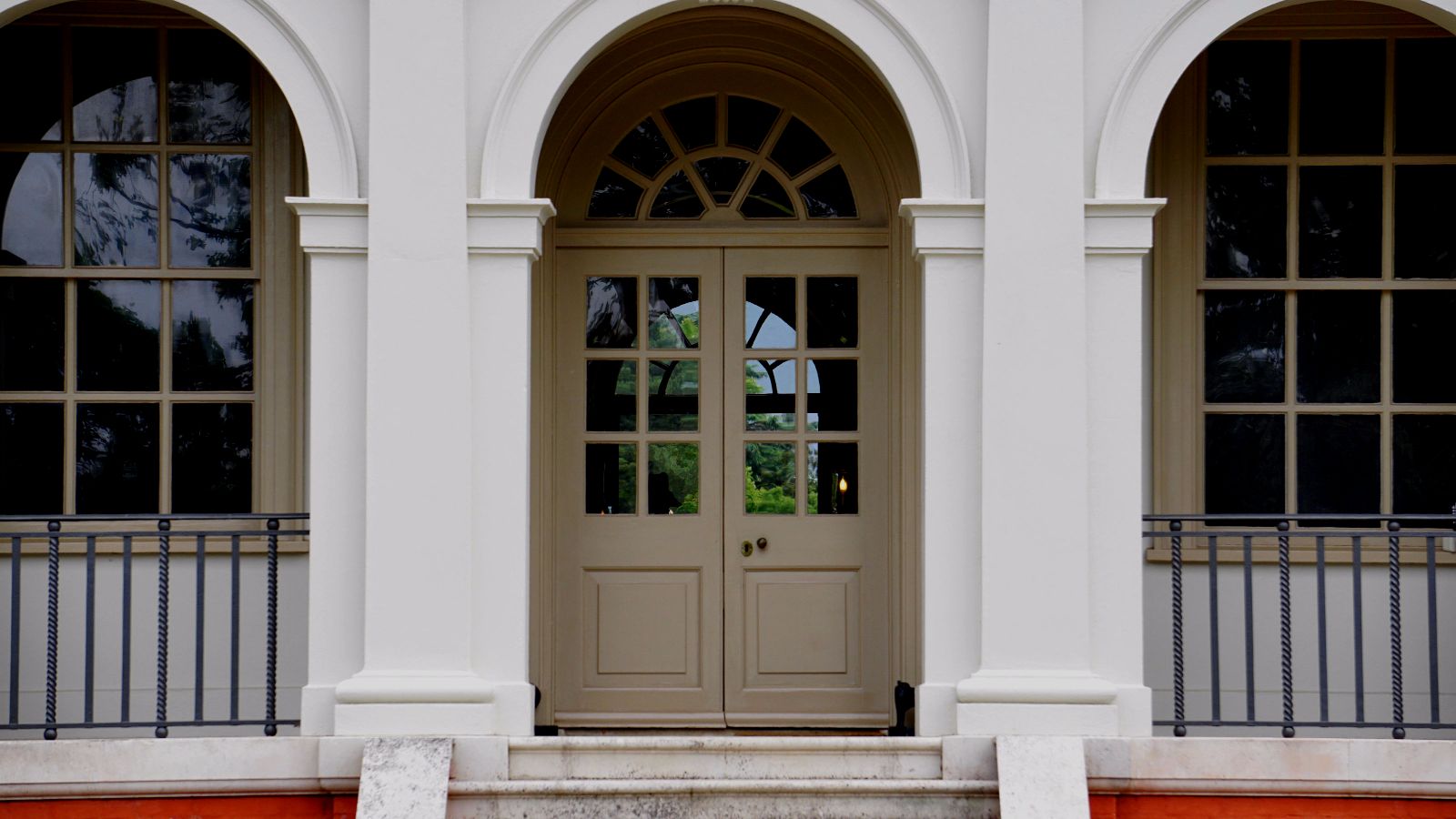 Bridging loan for property in Holland Park